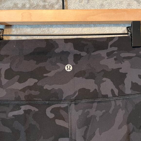 Lululemon Wunder Train High-Rise Tight 25" Heritage 365 Camo Deep Coal Multi 10‎ - Picture 3 of 6